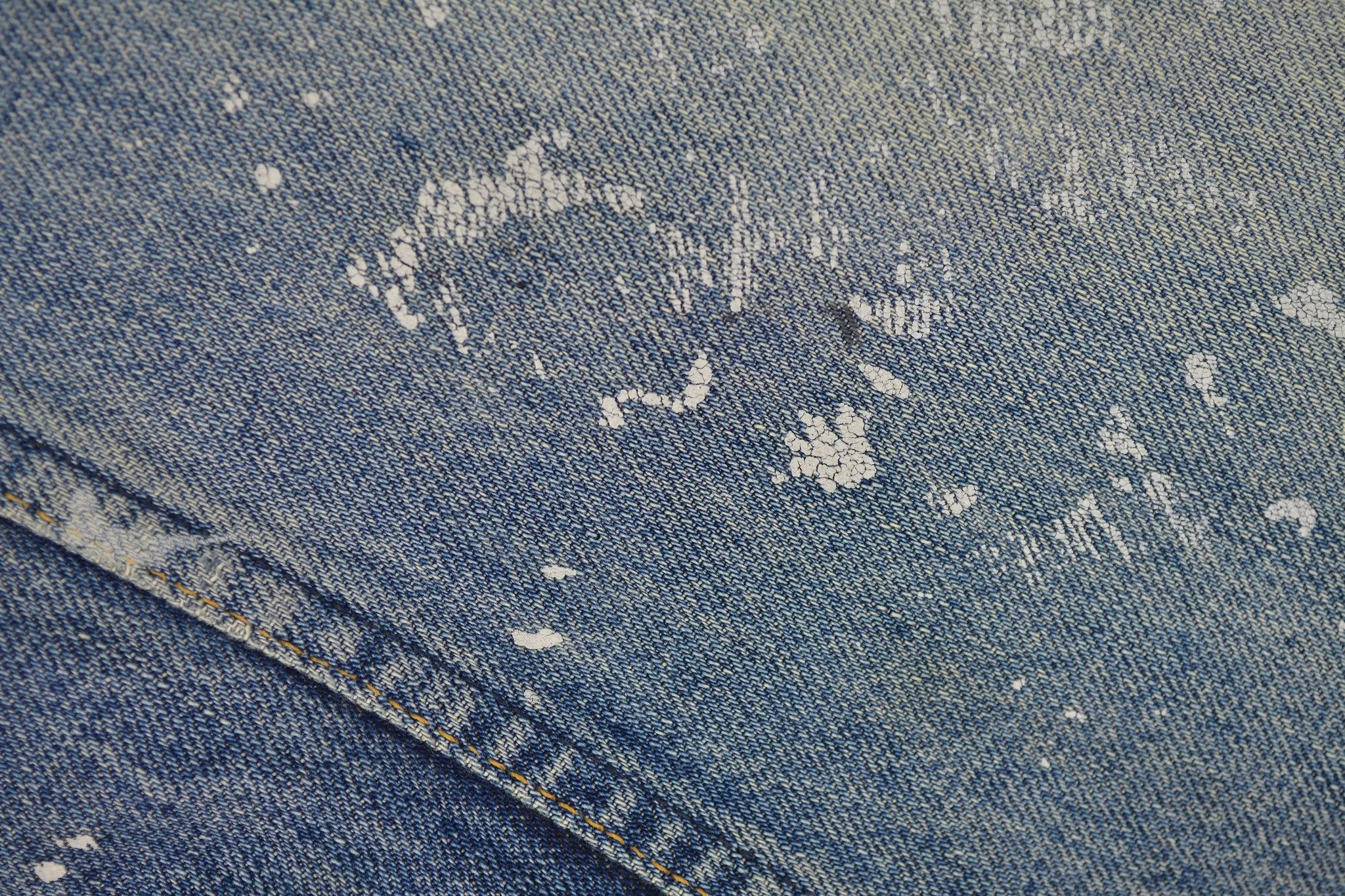 1998 Vintage Sanded Broken Denim Painter Jeans (Medium Wash)