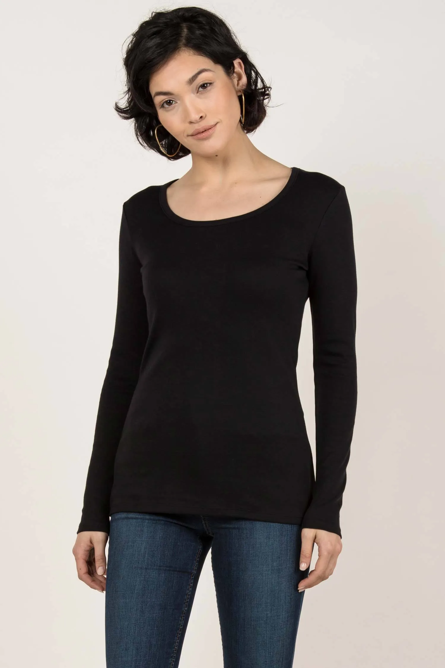 Essential Long Sleeve Scoop Tee