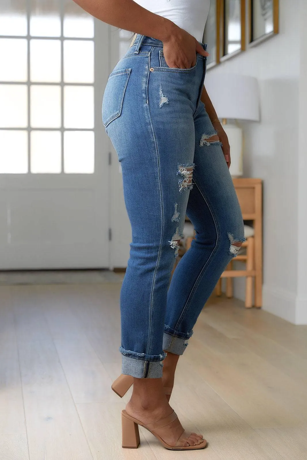 Plus Size Distressed High Waisted Straight Jeans